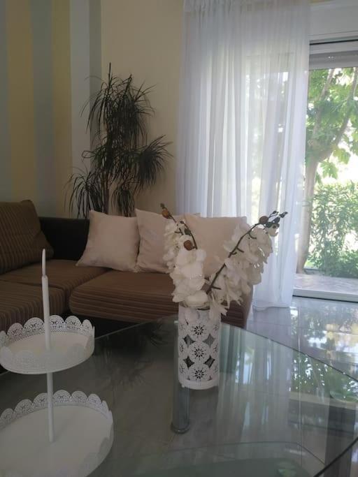 Apartment Greek Style Ground Floor & Pool
