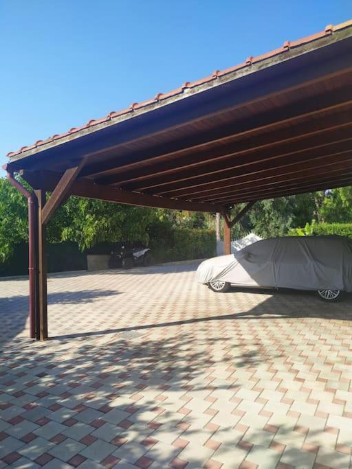 Greek Style Ground Floor & Pool Ialysos (Rhodes)
