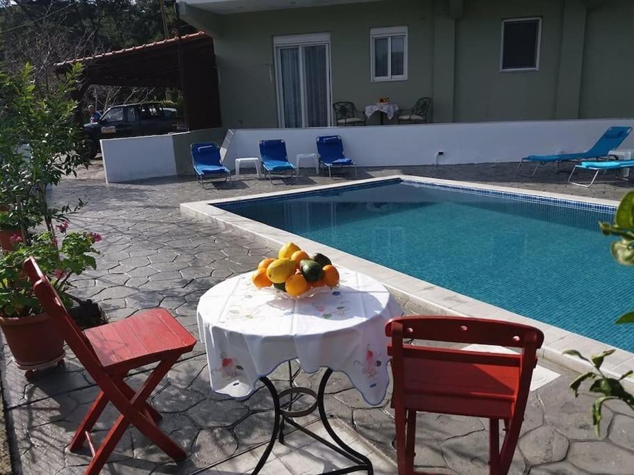 Greek Style Ground Floor & Pool Apartment