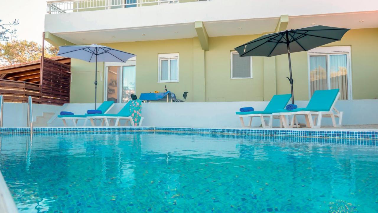 Greek Style Ground Floor & Pool Apartment